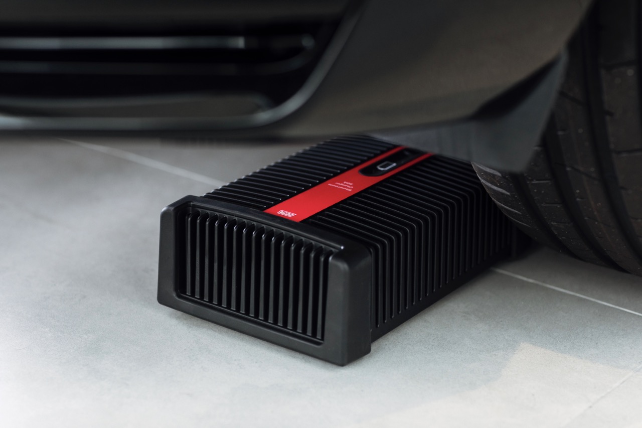 DEFA Workshop/ Showroom Charger 50AH 維修/展間用充電器