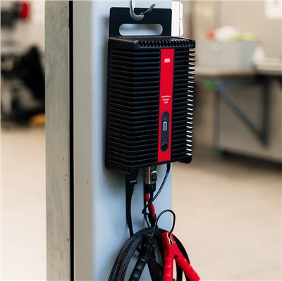 DEFA Workshop Charger 50AH 維修及展間用充電器